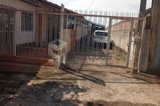 Casa à venda - 490m² - Umuarama-PR