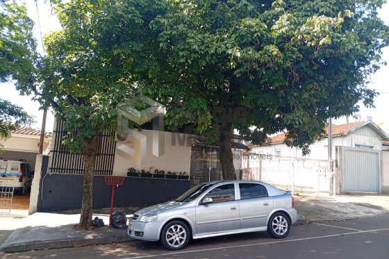 Casa à venda - 490m² - Umuarama-PR