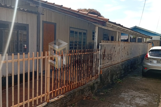 Casa à venda - 490m² - Umuarama-PR