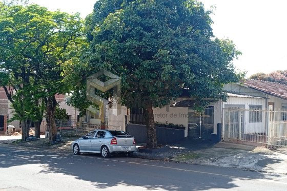 Casa à venda - 490m² - Umuarama-PR