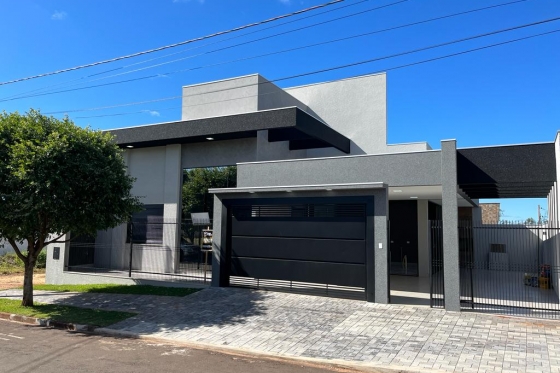 Casa 216m Umuarama-PR 135